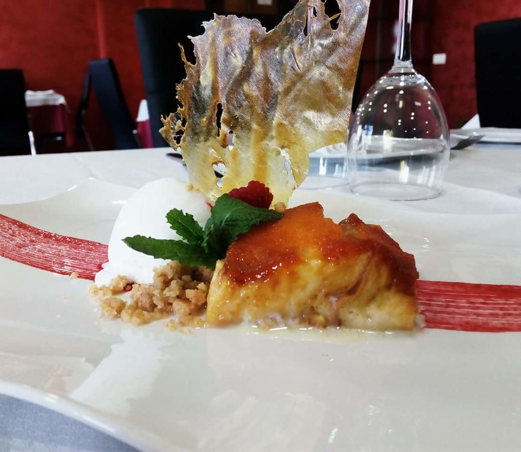 Hotel Restaurante Sostenible La Laguna Brozas 外观 照片